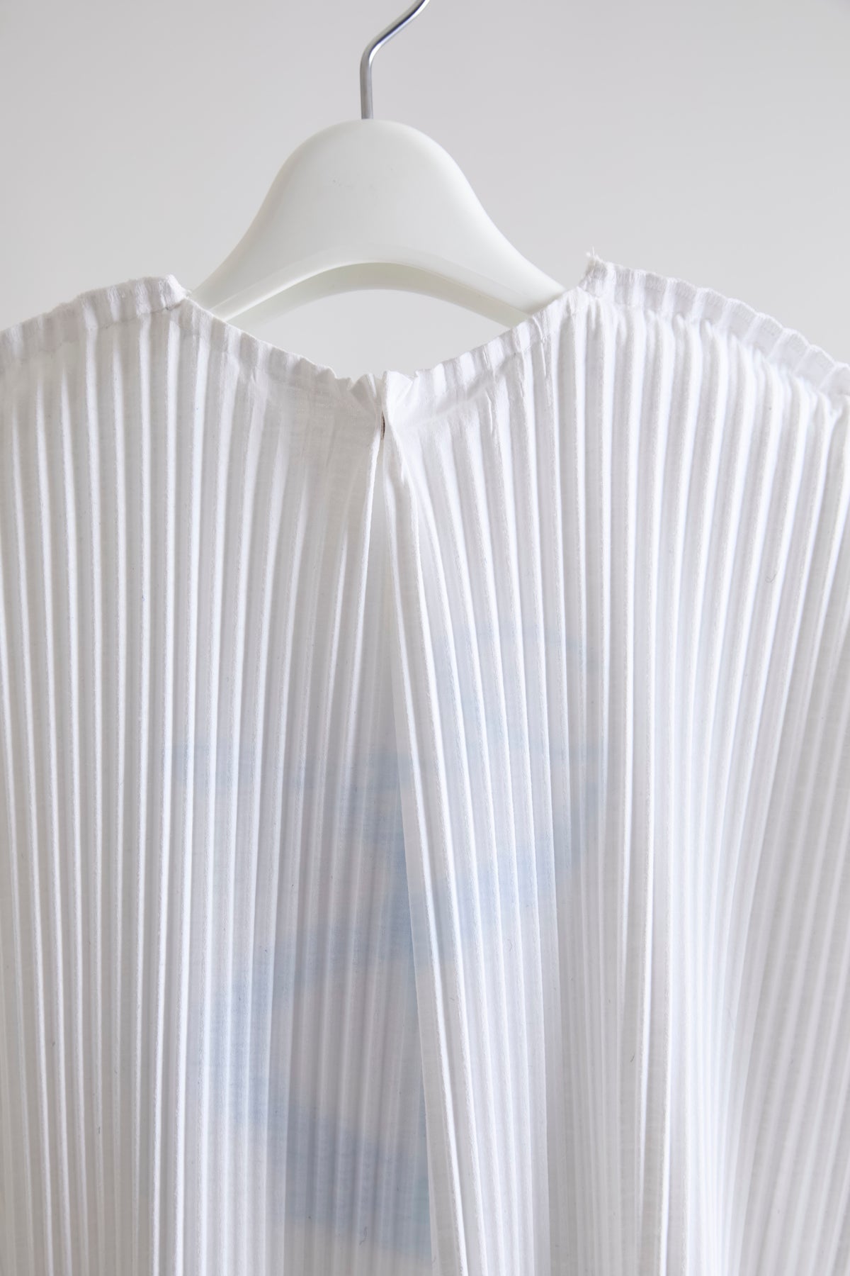 Graphic Pleats T-shirt