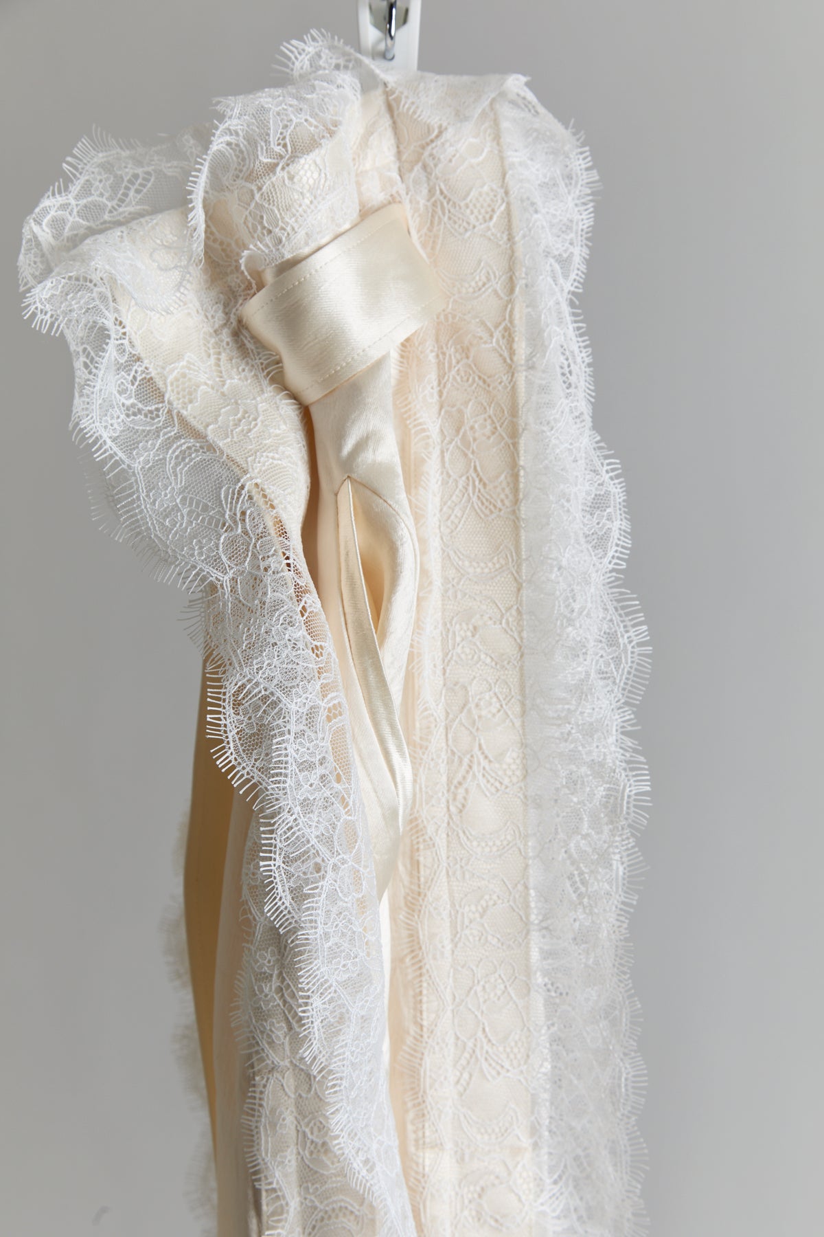 Lace Trimed Frame Trousers