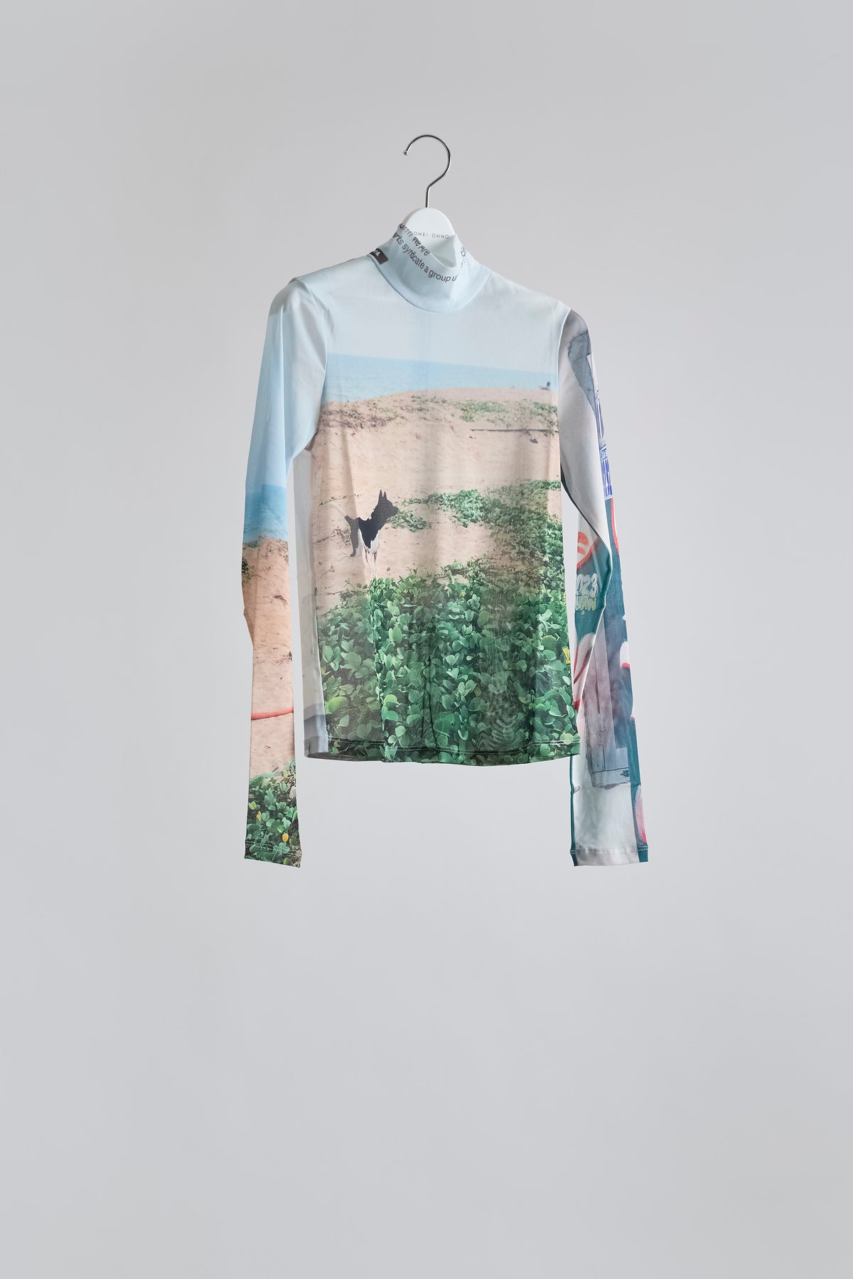 Graphic Mesh Top A (SPRING2025)