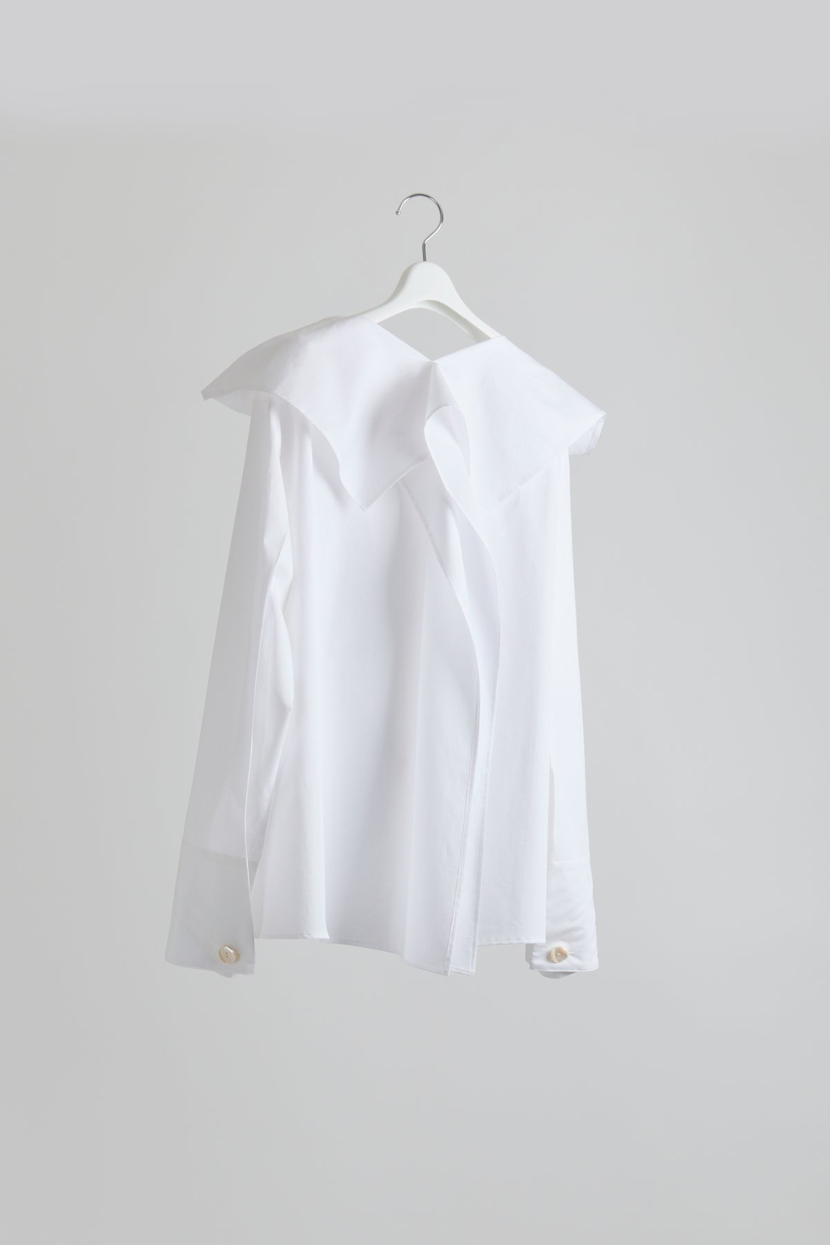 Unfixed Collar Shirt
